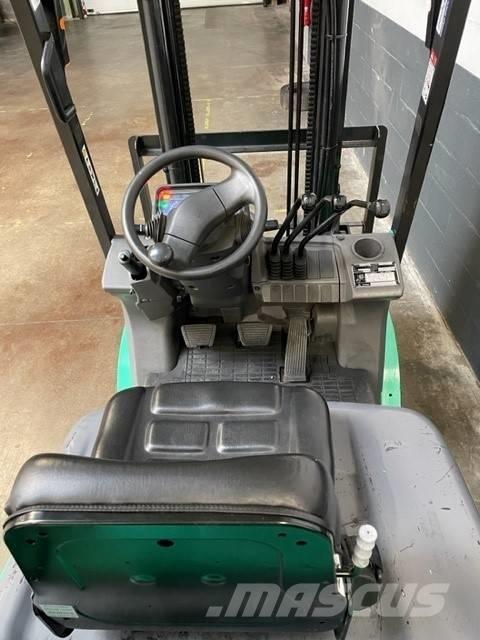 Mitsubishi FG 15 N Wózki LPG