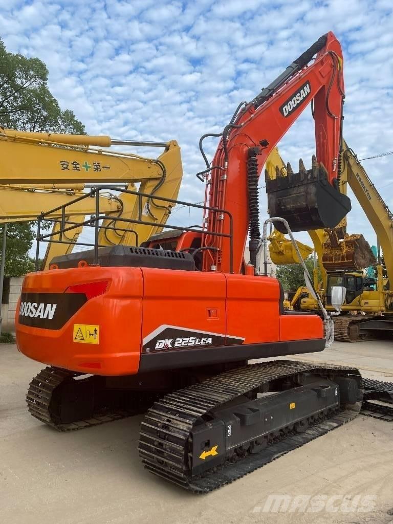 Doosan DX 225 Midikoparki  7t - 12t