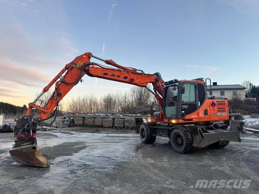 Doosan DX 140 W Koparki kołowe
