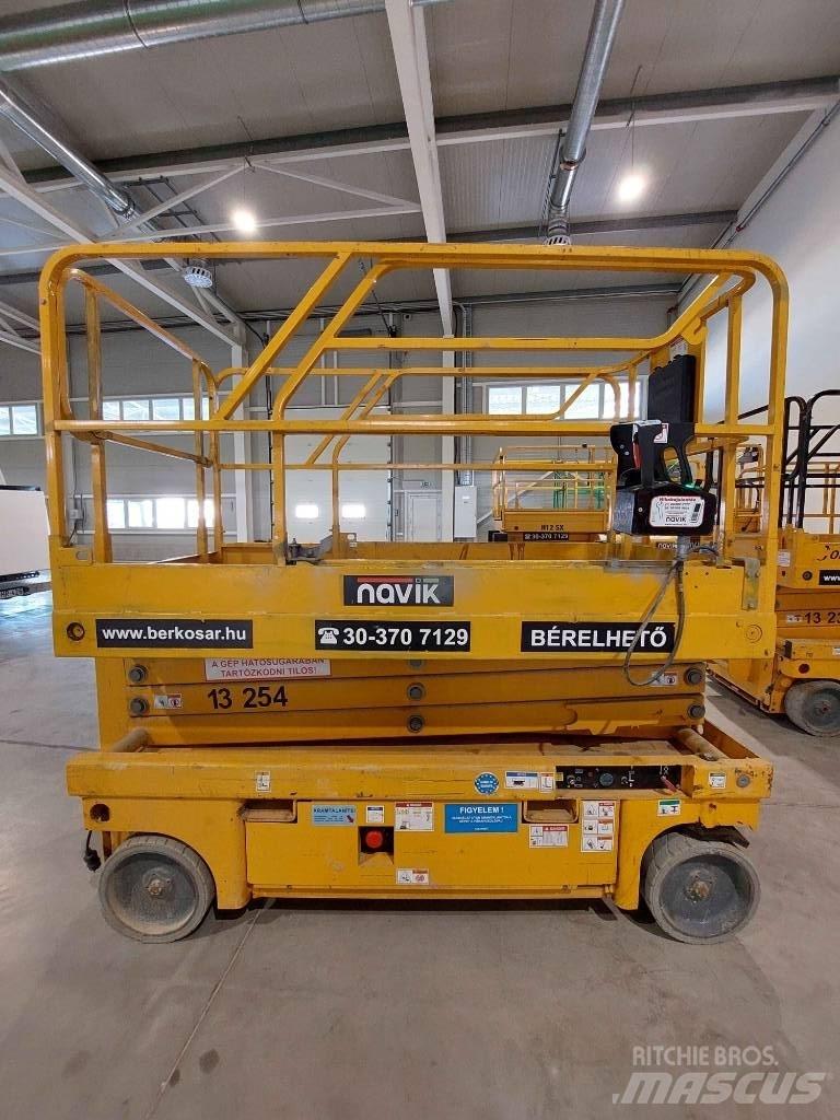 Haulotte Compact 10 Podnośniki nożycowe