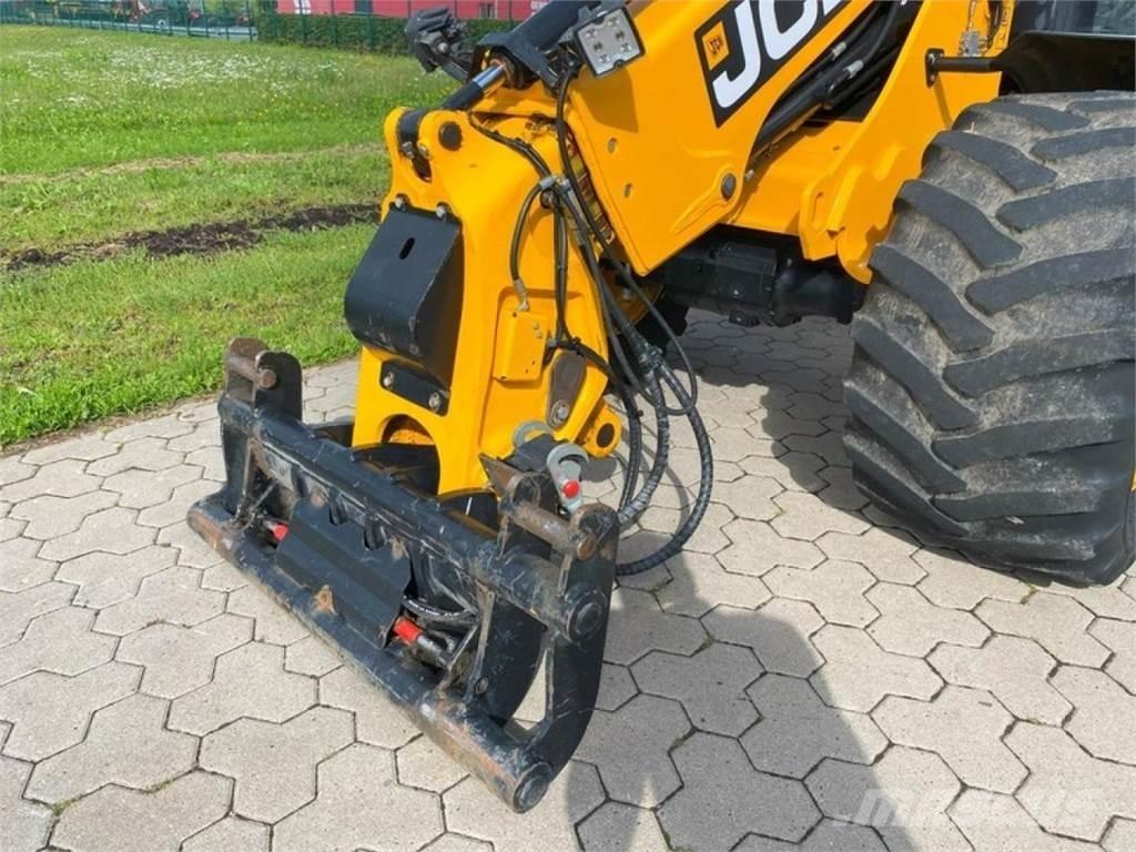 JCB TM 220 - 40 KM/H Ładowarki rolnicze