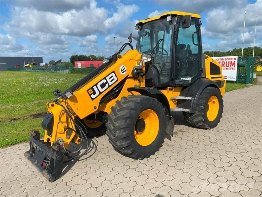 JCB TM 220 - 40 KM/H Ładowarki rolnicze