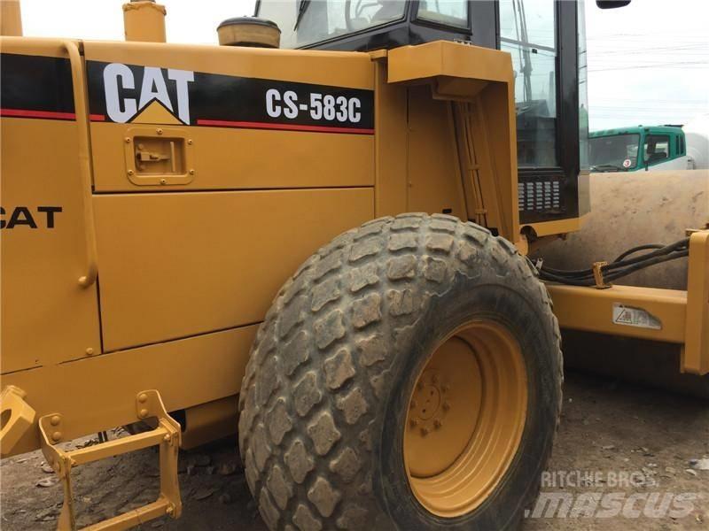 CAT CS 583 C Walce jednobębnowe
