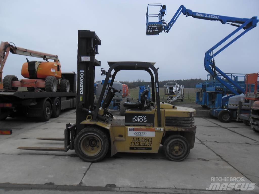 Daewoo Doosan D 40S Wózki Diesla