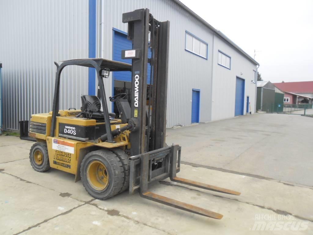 Daewoo Doosan D 40S Wózki Diesla