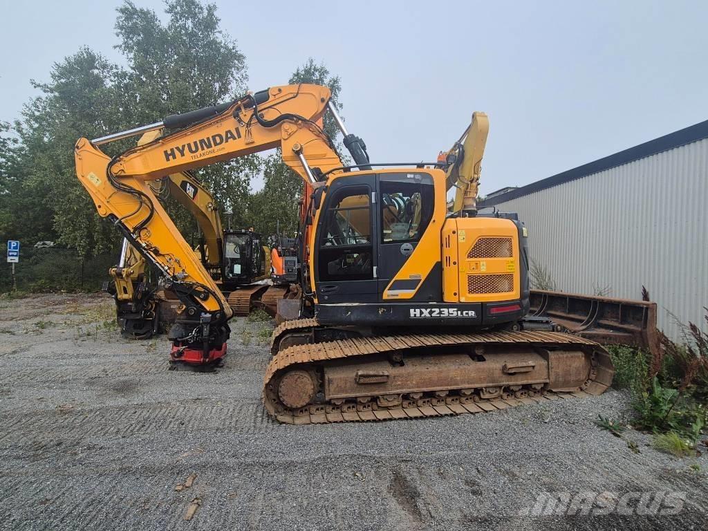 Hyundai HX 235 LCR Koparki gąsienicowe