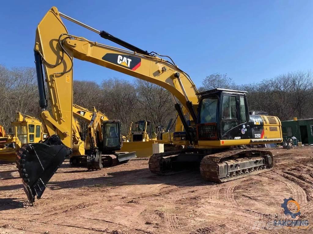 CAT 325 D Koparki gąsienicowe
