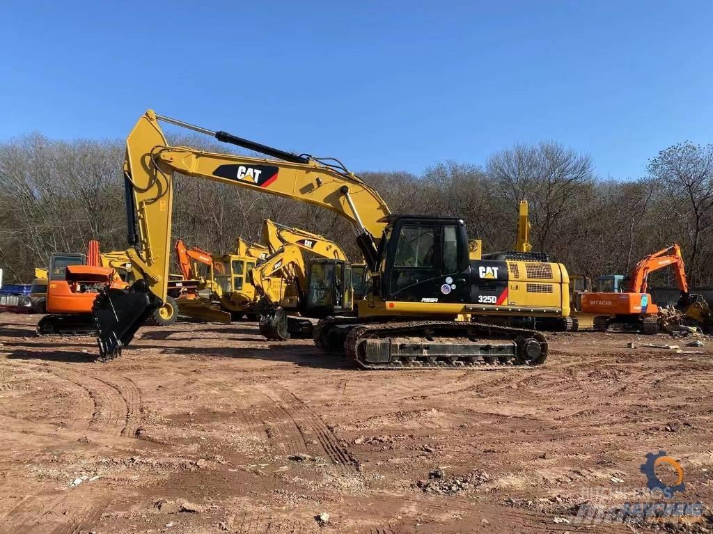 CAT 325 D Koparki gąsienicowe