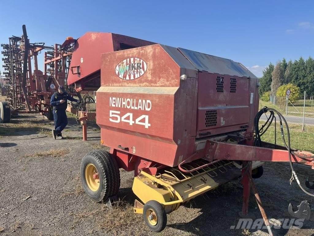 New Holland 544 Prasy zwijające