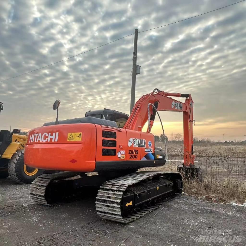 Hitachi ZX 200 Koparki gąsienicowe