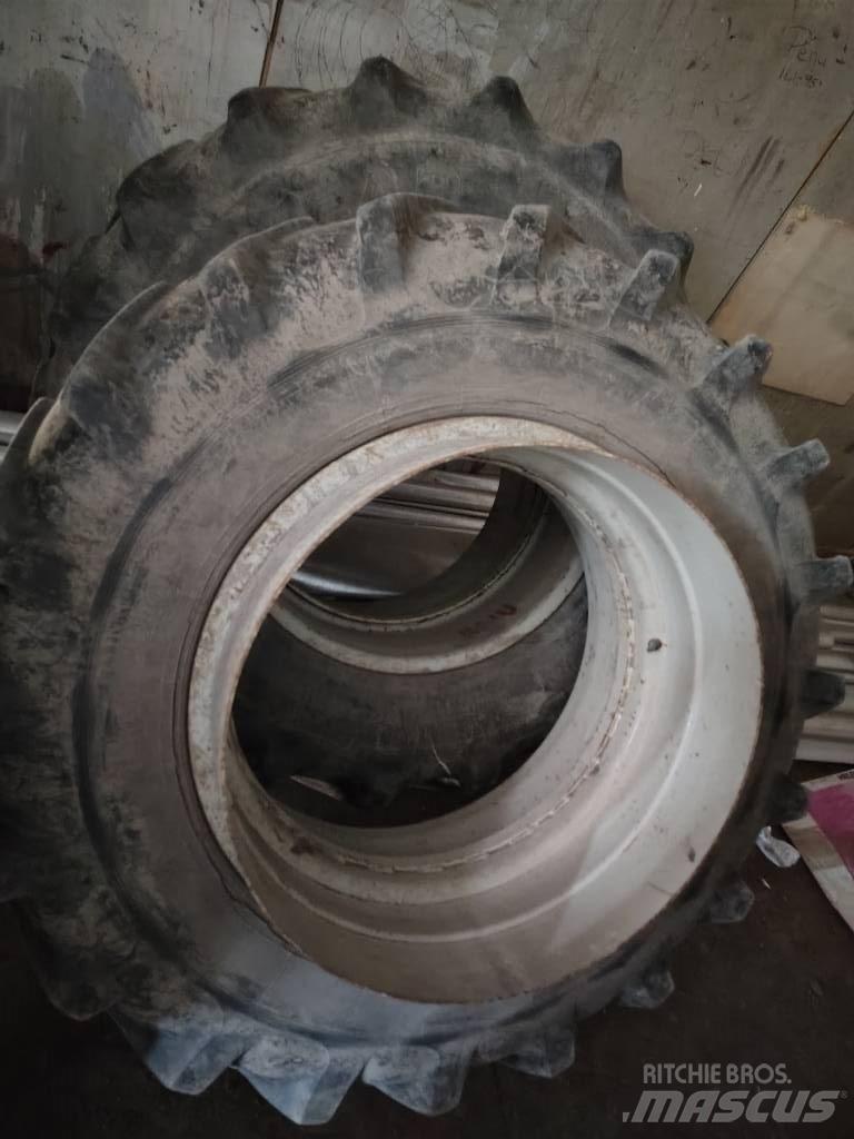 Raju 18.4R38 Opony, koła i felgi