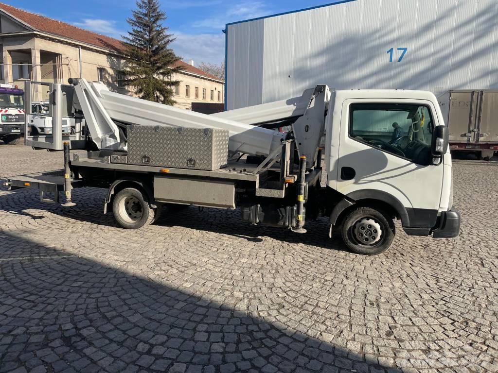 VERSALIFT VTX-240 Podnośniki koszowe