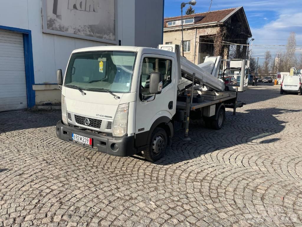 VERSALIFT VTX-240 Podnośniki koszowe
