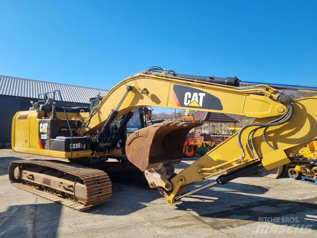 CAT 323 EL Koparki gąsienicowe