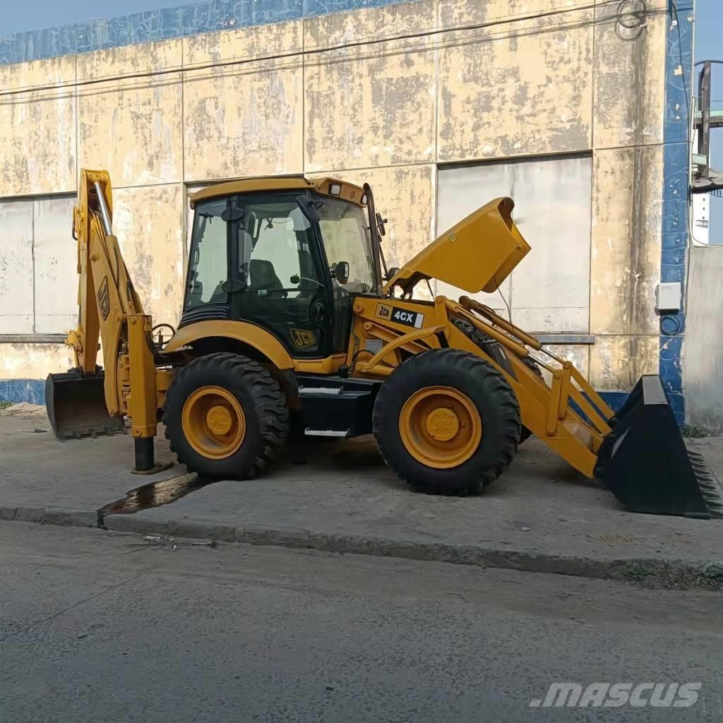 JCB 4CX Koparko-ładowarki
