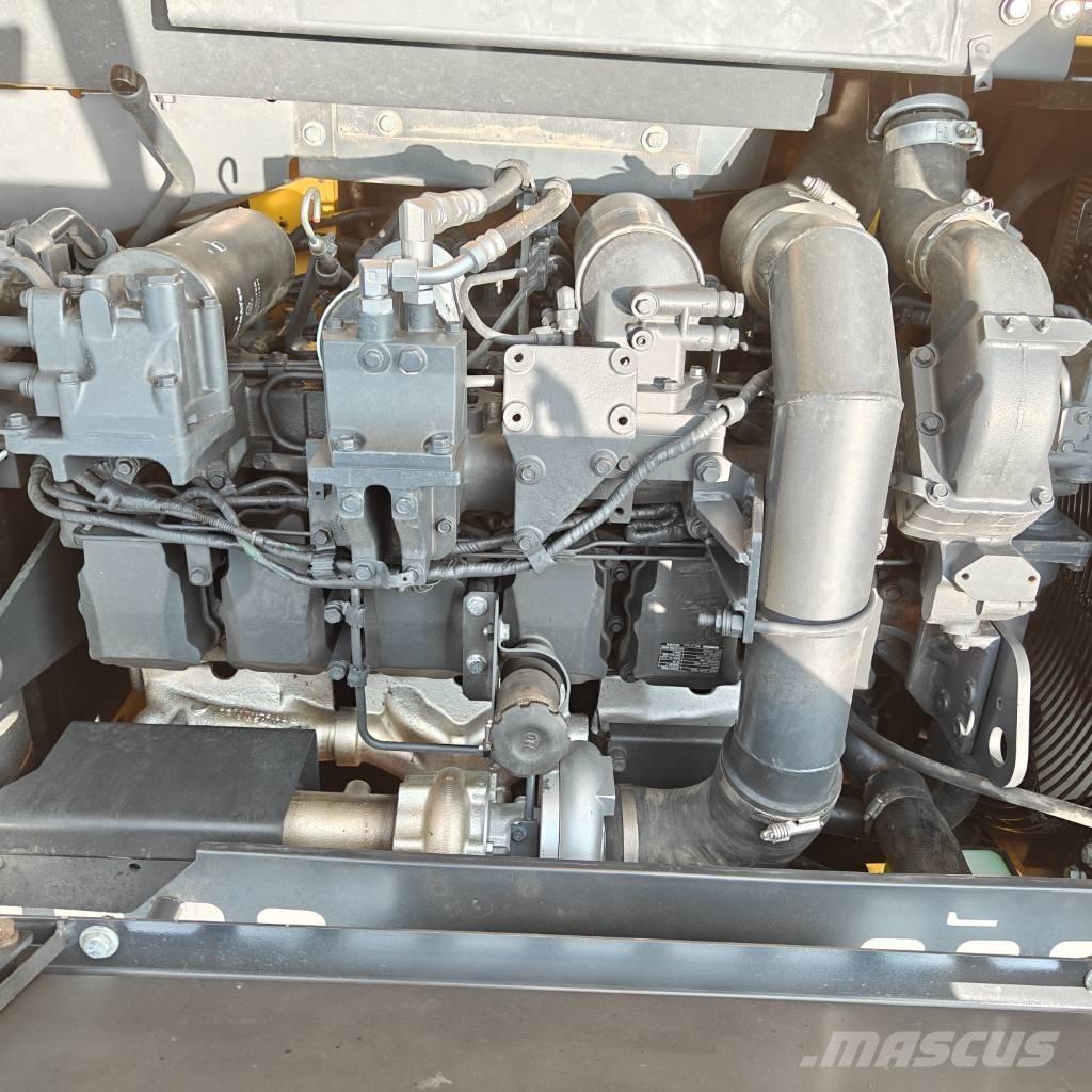 Komatsu 400-8 Koparki gąsienicowe