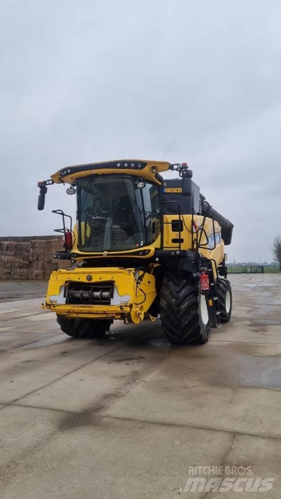 New Holland CR 8.80 Kombajny zbożowe