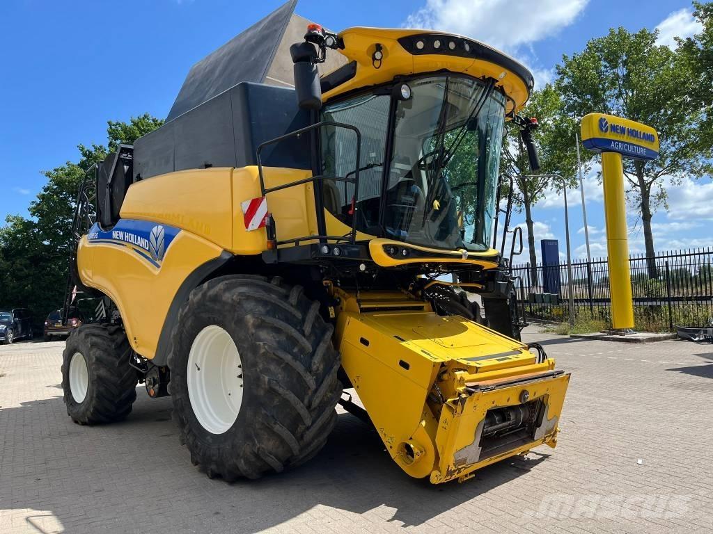New Holland CR 8.80 Kombajny zbożowe