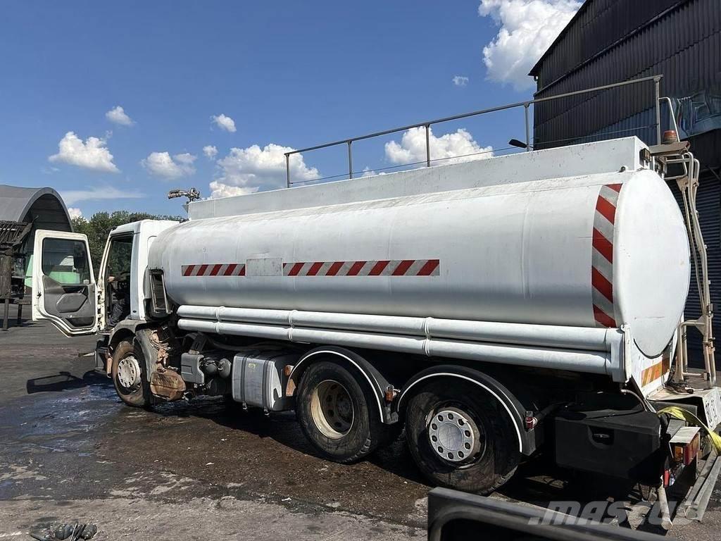 Renault 320 Cysterna