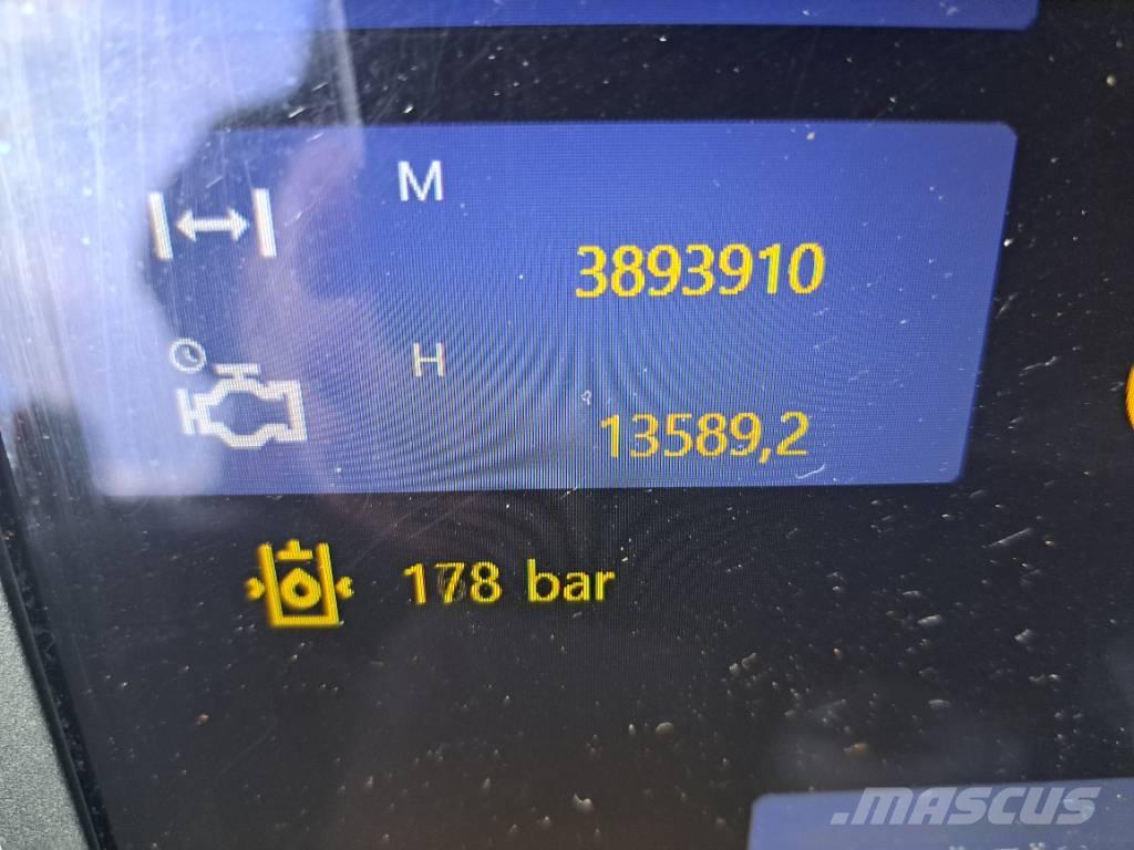 Komatsu 901xc Harwestery