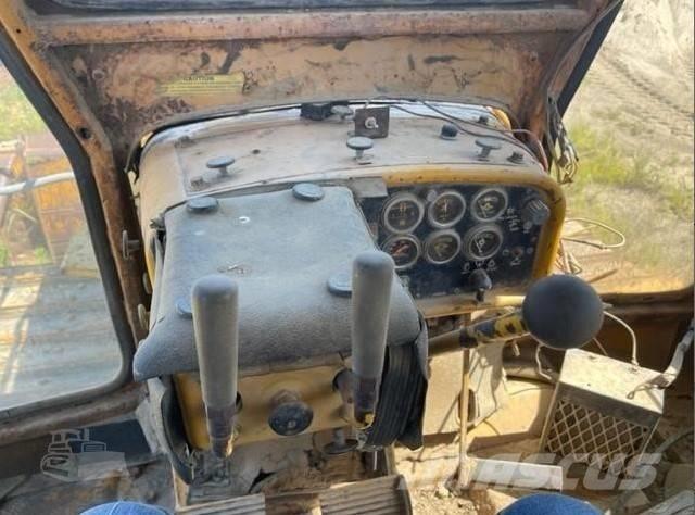 CAT D 7 G Spycharki gąsienicowe