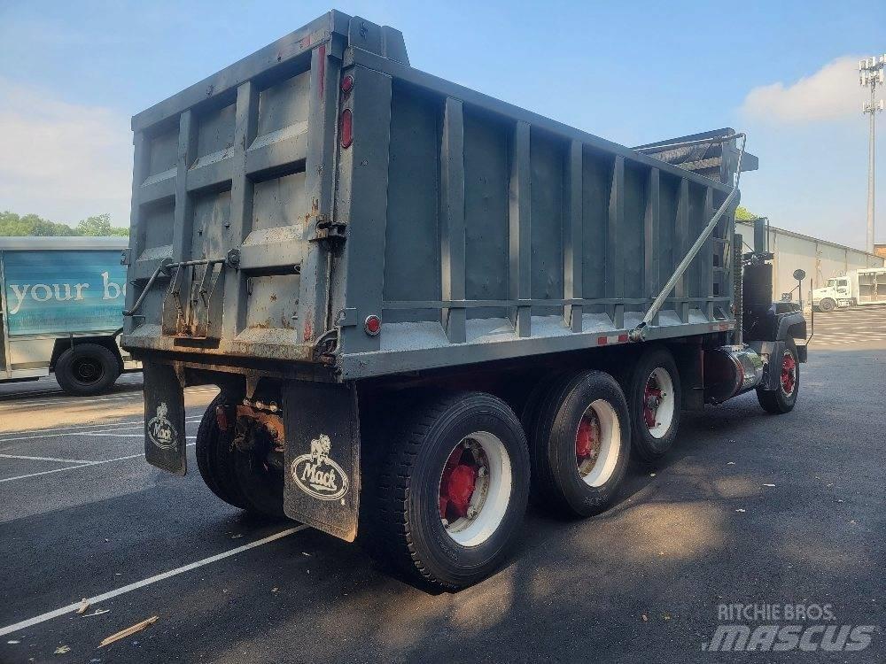 Mack RD688S Wywrotki