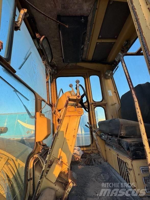 CAT 120 G Równiarki