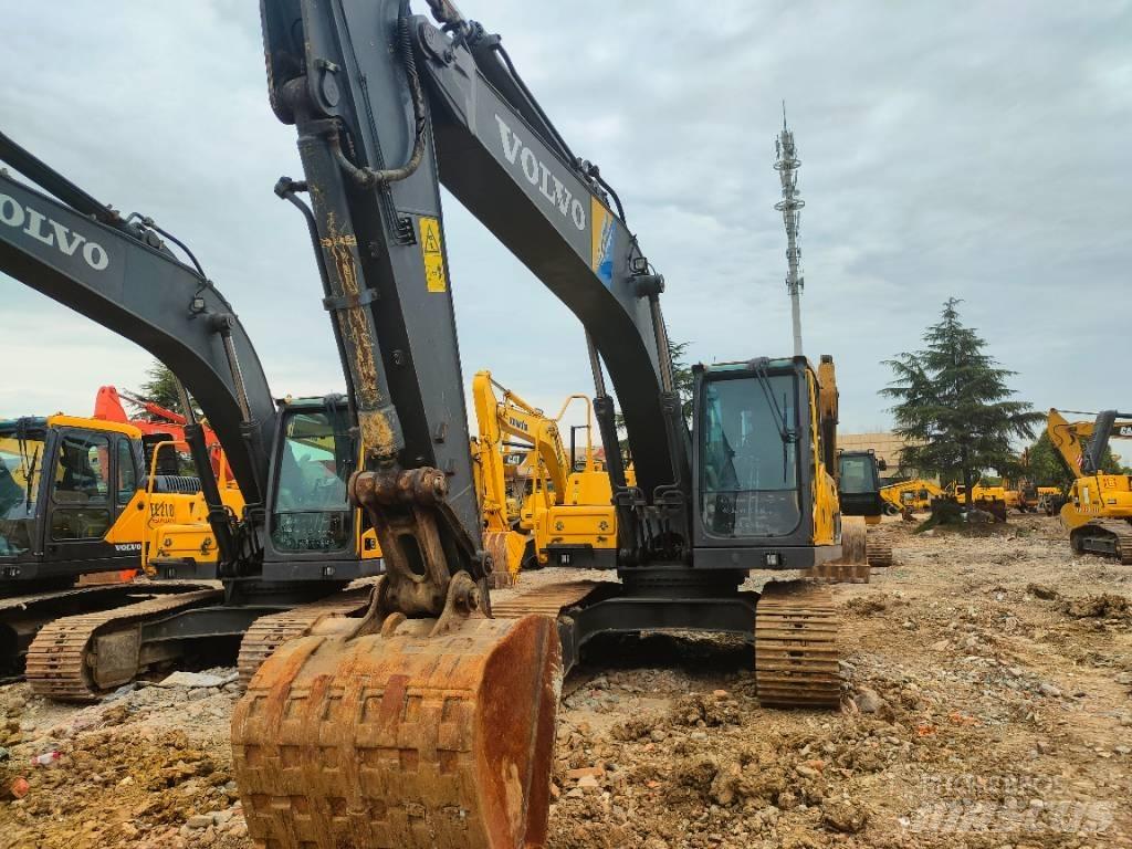 Volvo EC220D Koparki gąsienicowe