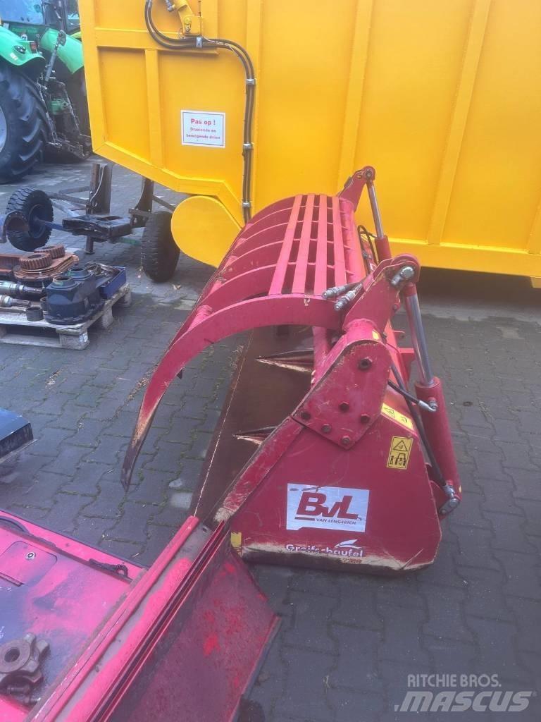 CLAAS Arion 520 CIS Ciągniki rolnicze