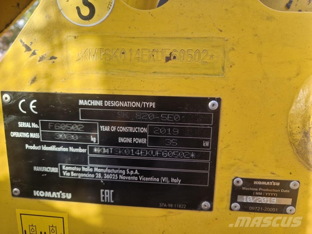 Komatsu SK 820-5 Ładowarki burtowe