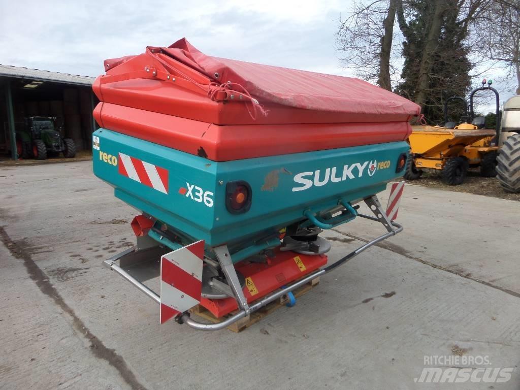 Reco SULKY X36 Rozrzutnik nawozów mineralnych