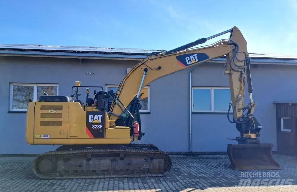 CAT 323 F L Koparki gąsienicowe
