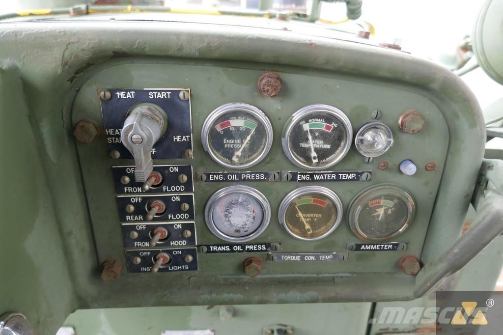 CAT D7F Ex-army Spycharki gąsienicowe