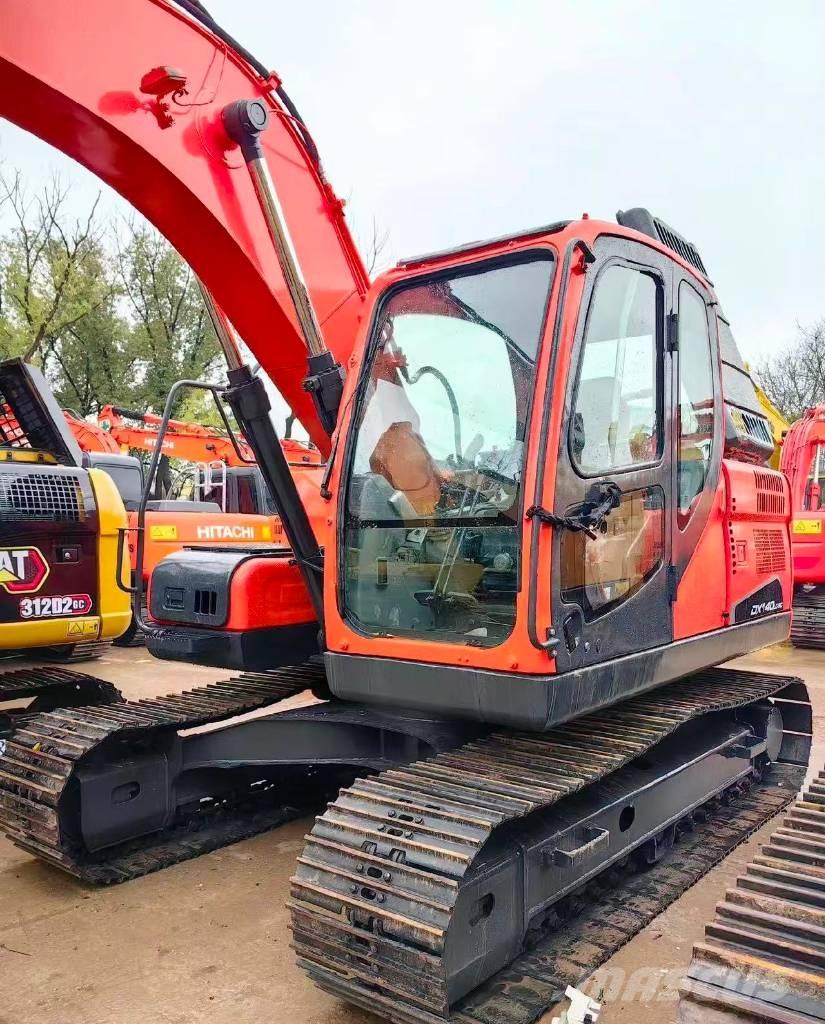Doosan DX 140 Koparki gąsienicowe