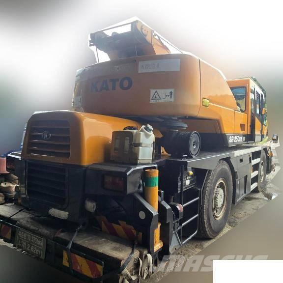 Kato KR 25 H V-3 Żurawie terenowe