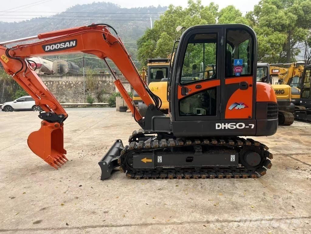 Doosan DH 60-7 Minikoparki