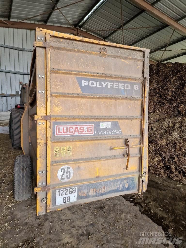Lucas Polyfeed 8 Rozdrabniacze, krajarki i odwijarki słomy