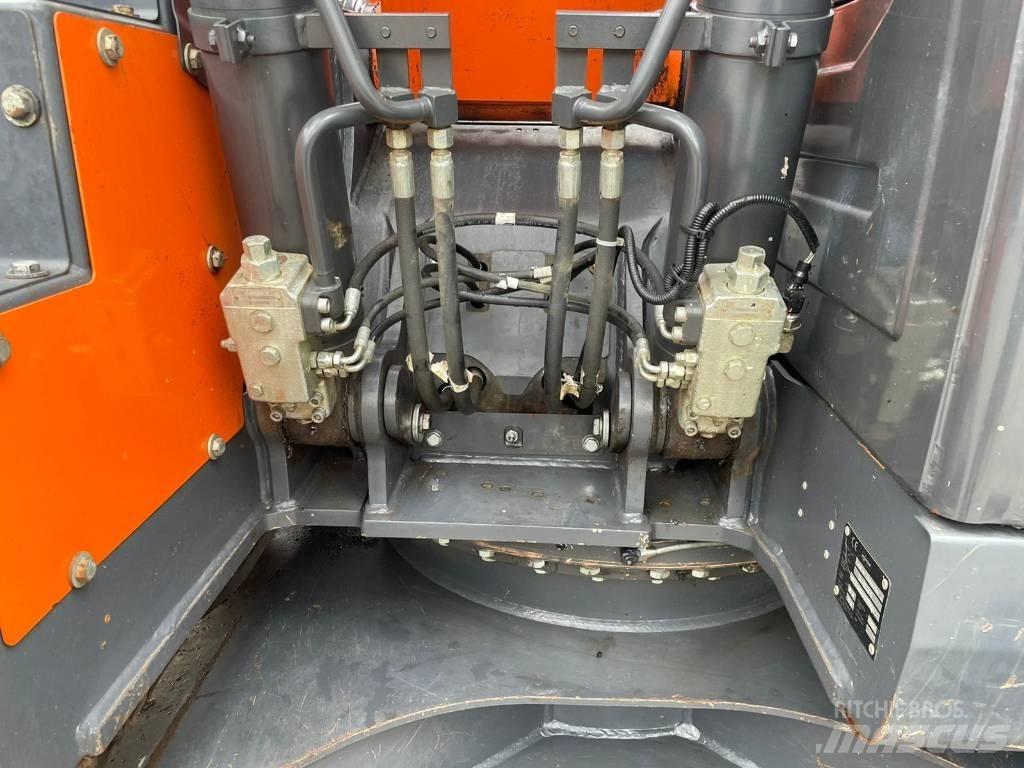 Doosan DX 140 LCR Koparki gąsienicowe