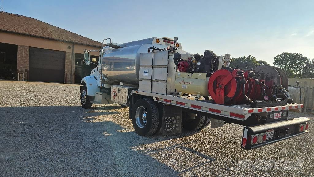 Peterbilt PB335 Cysterna