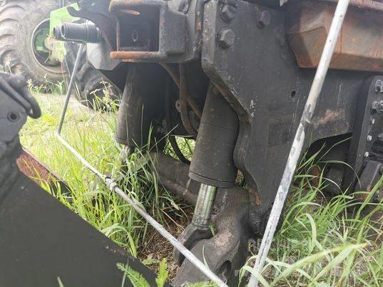 Valtra T 151 WOM Wysięgniki i ramiona