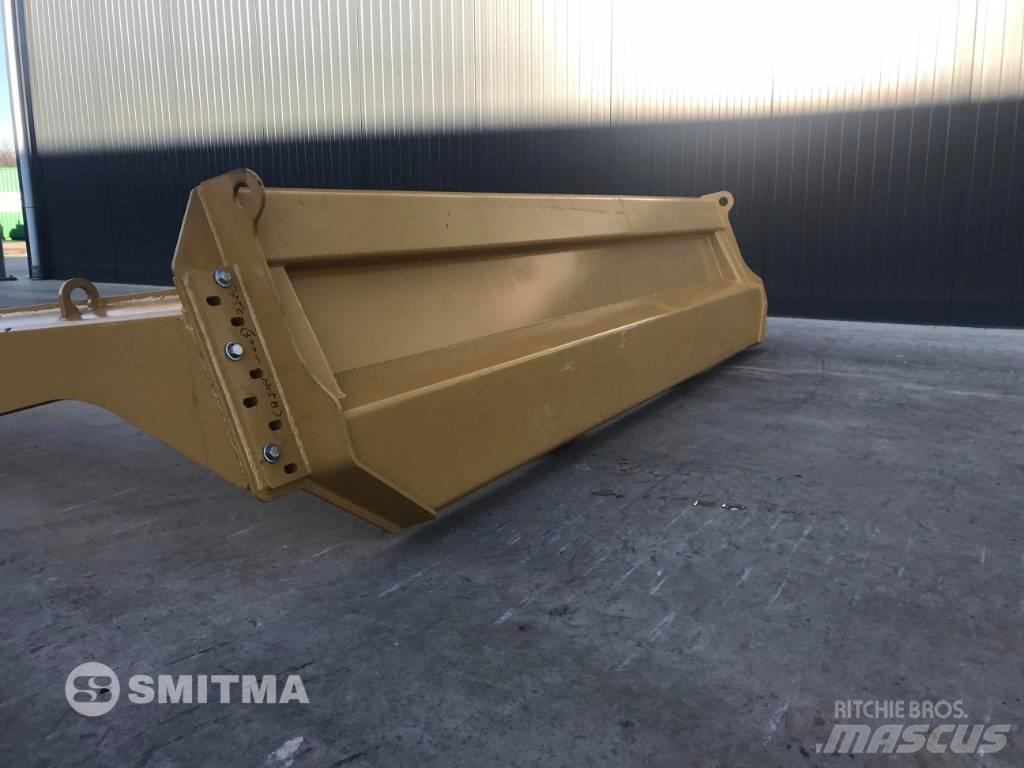 CAT 735C Skrzynie ładunkowe
