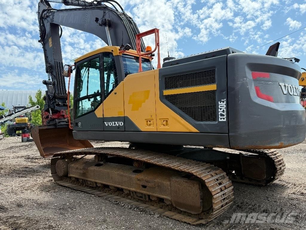 Volvo EC 250 E Koparki gąsienicowe