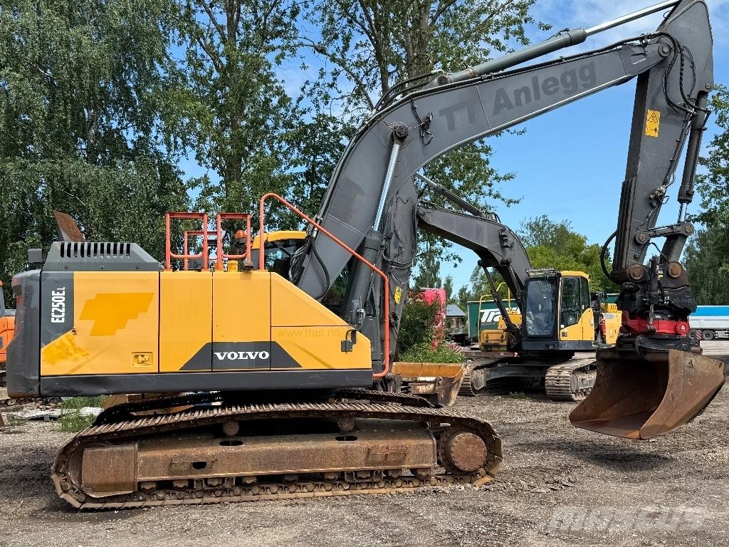 Volvo EC 250 E Koparki gąsienicowe