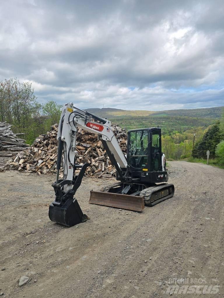 Bobcat E42 Minikoparki