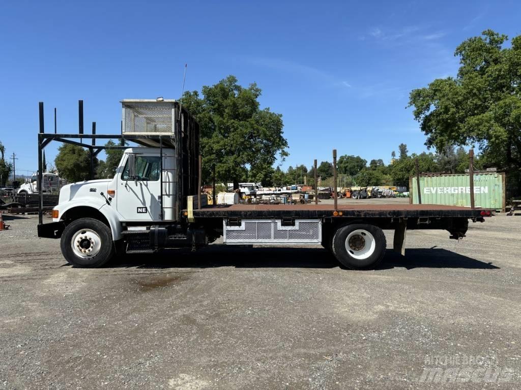 International 4900 Ciężarówki typu Platforma / Skrzynia