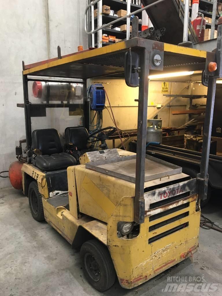 Toyota 2TG10 Wózki widłowe samochodowe ciągnące