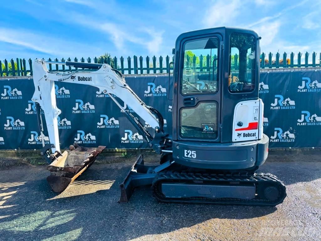 Bobcat E 25 Minikoparki