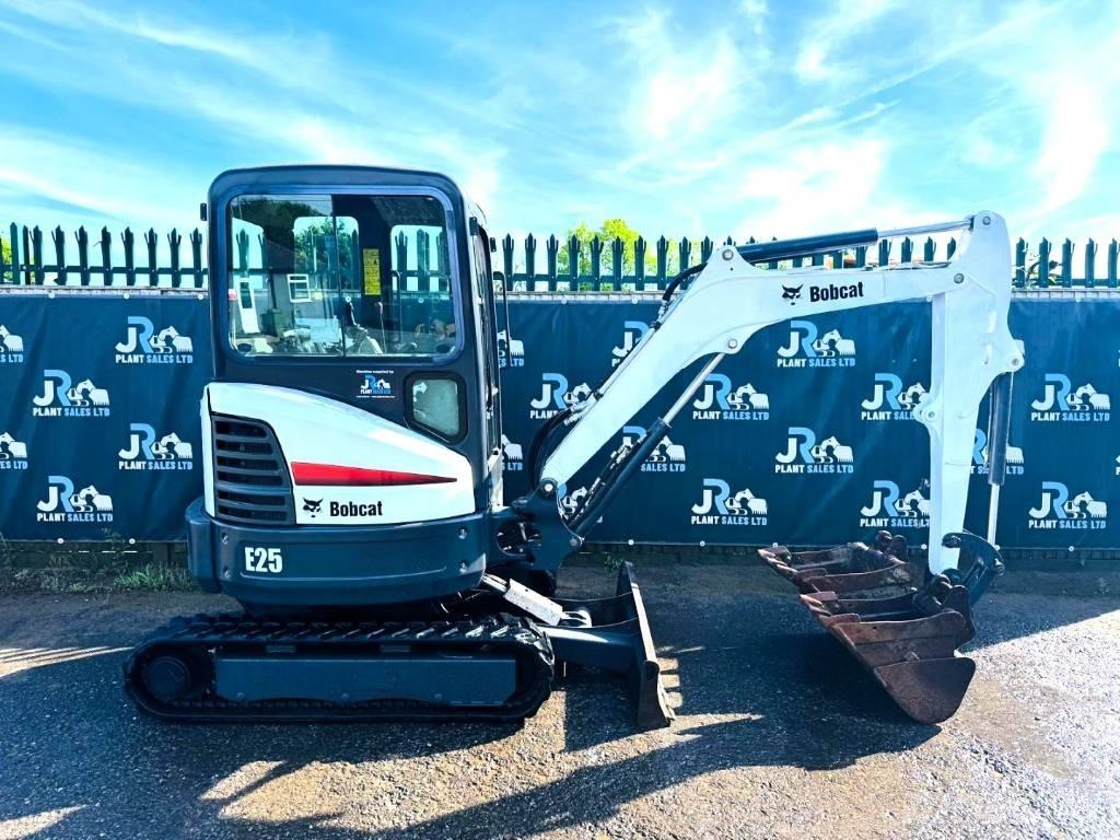 Bobcat E 25 Minikoparki