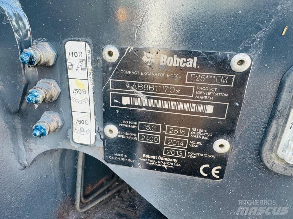 Bobcat E 25 Minikoparki