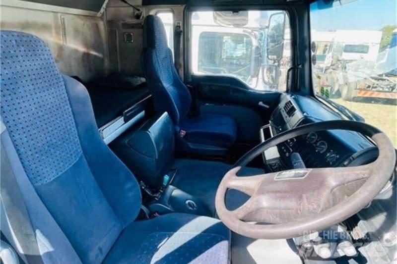 UD TRUCKS QUON Inne
